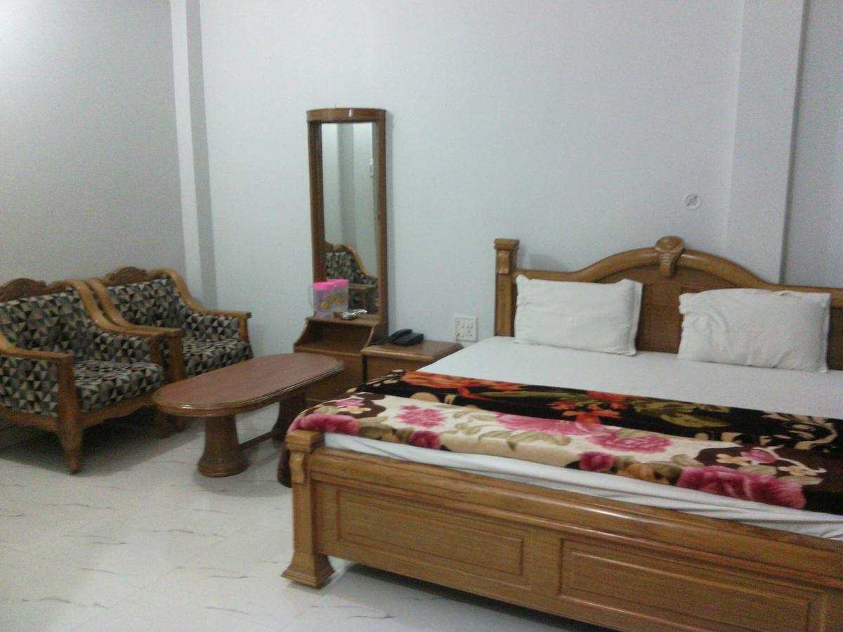 Dynasty Guest House Varanasi Exterior photo